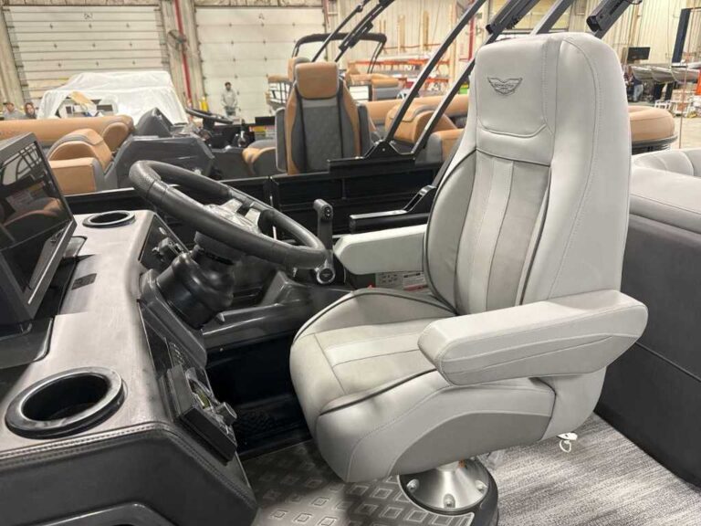 2026 Bennington 23MFB - ESP - Limited Edition US-ETWS0828A626 [photo 15]